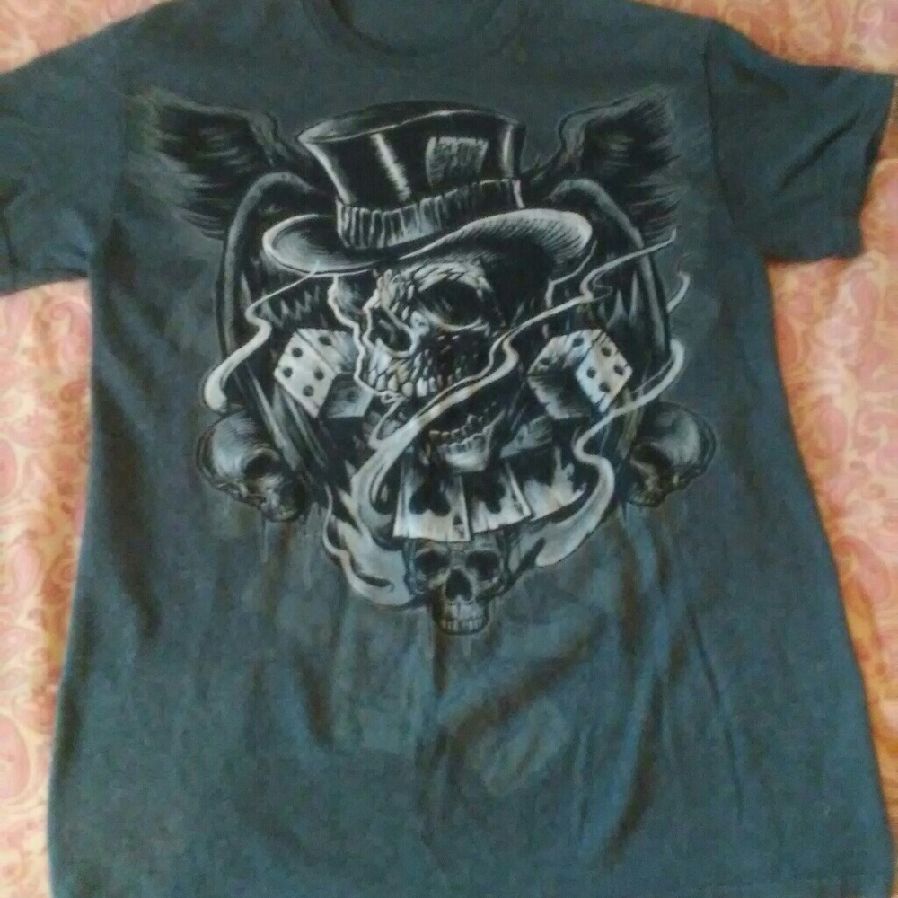 Short sleeve shirt.  Medium